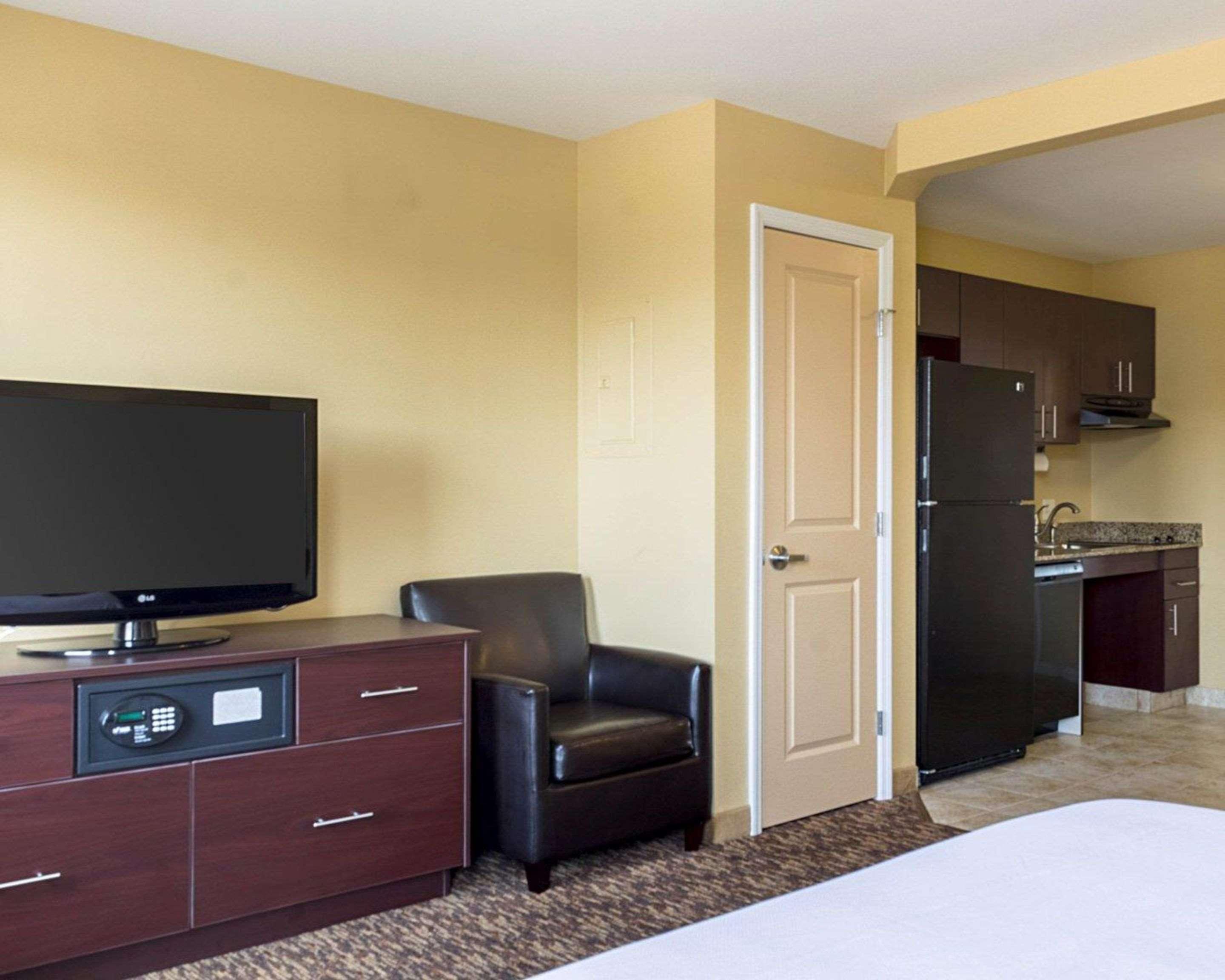Mainstay Suites Minot Dış mekan fotoğraf