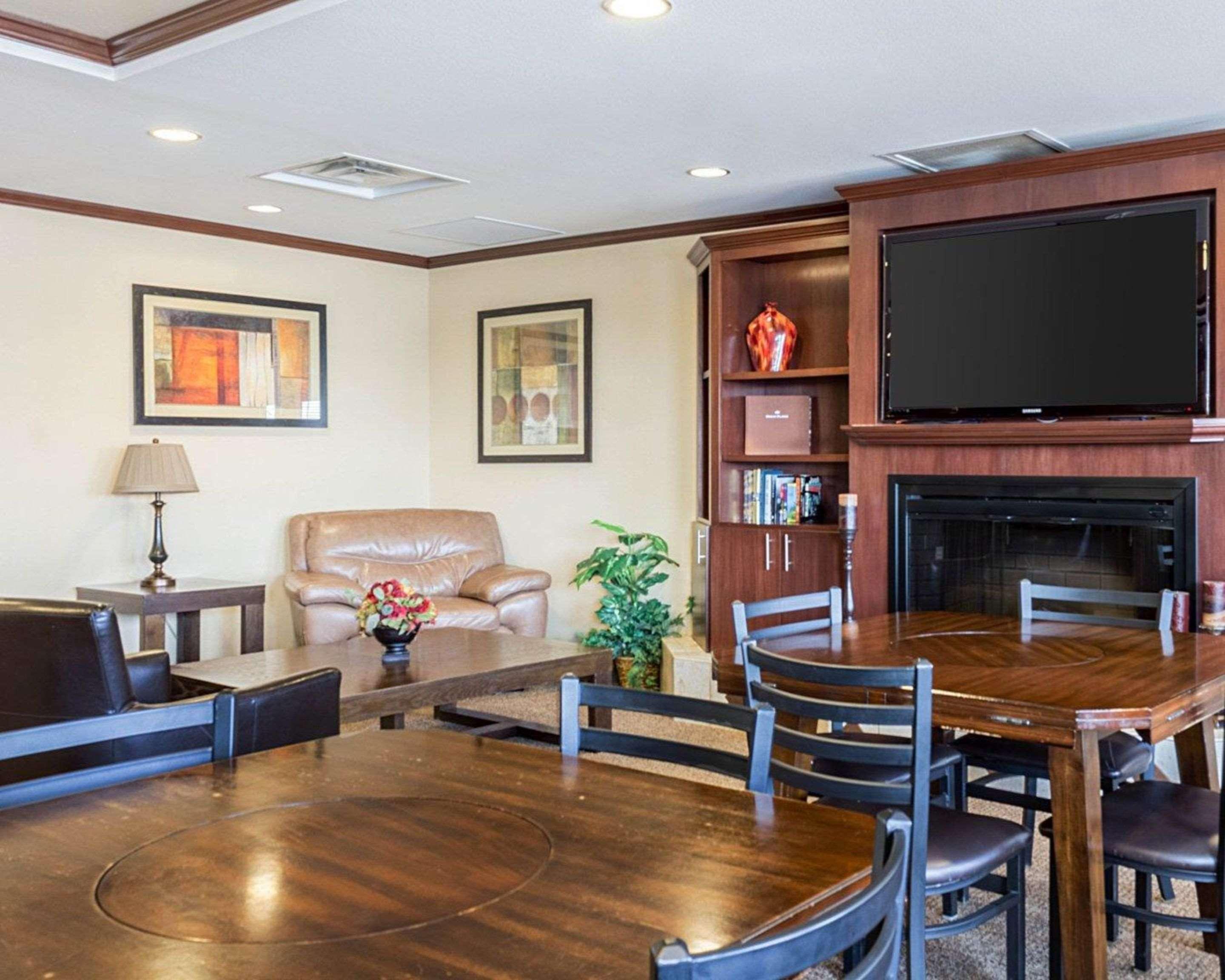 Mainstay Suites Minot Dış mekan fotoğraf