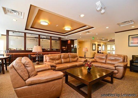 Mainstay Suites Minot Restoran fotoğraf