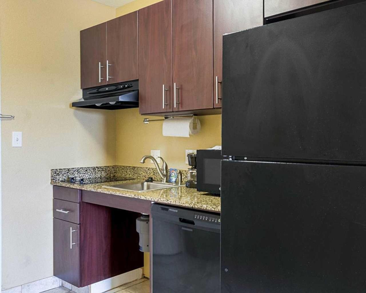 Mainstay Suites Minot Dış mekan fotoğraf
